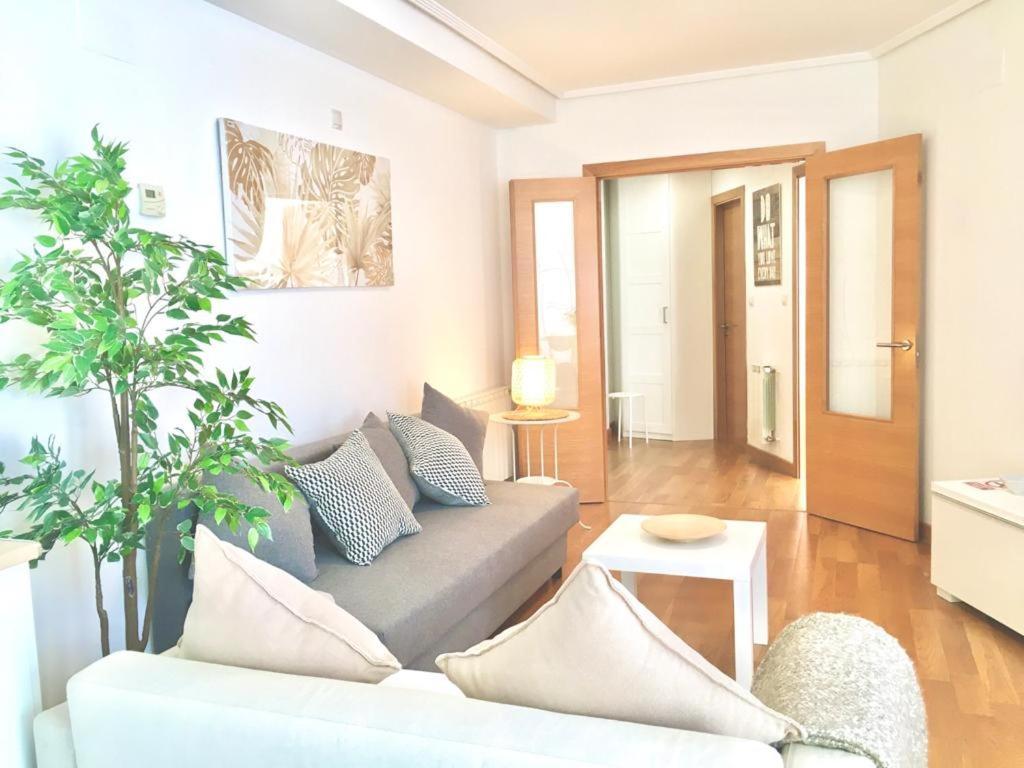 Apartamento 1 Centrico Garaje Wi-Fi Para Trabajar Διαμέρισμα Castro Urdiales Εξωτερικό φωτογραφία